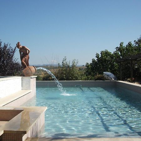 קולה ואל ד'אלזה Hotel Il Pietreto מראה חיצוני תמונה